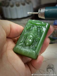 和田玉碧玉观音菩萨雕刻完工,俄碧老料子.起荧光