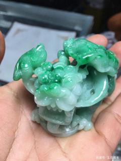 本命年戴个什么翡翠和田玉好?真的有用吗
