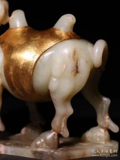 【辽金 和田玉包金骆驼摆件】