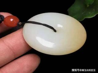 人工和田玉虽美但不能要,宁愿选择带有"瑕疵"的和田玉!
